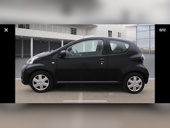 Used Toyota AYGO 2013 for sale - 76000493: Photo