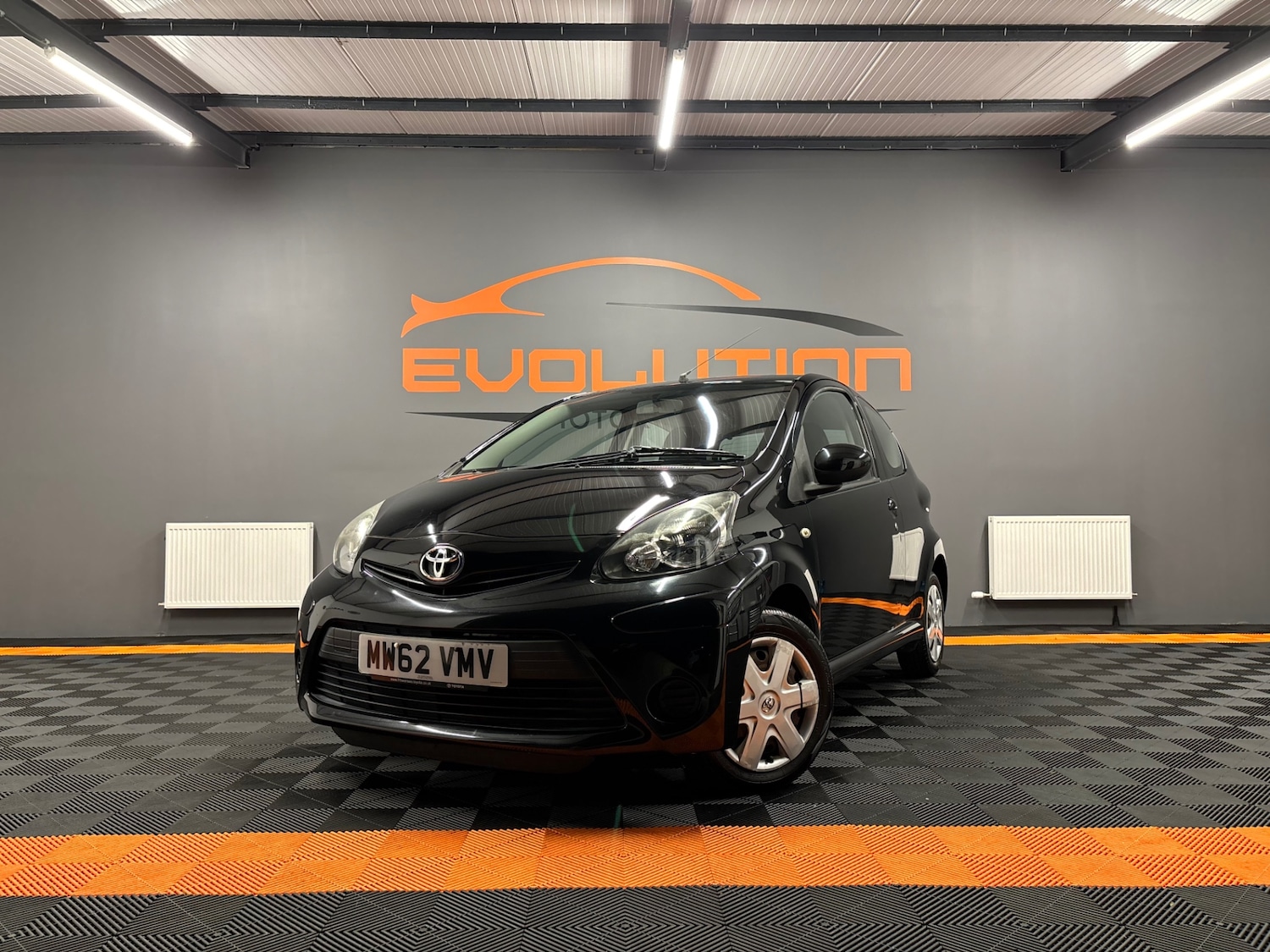 Used Toyota AYGO 2013 for sale - 76000493: Photo 4