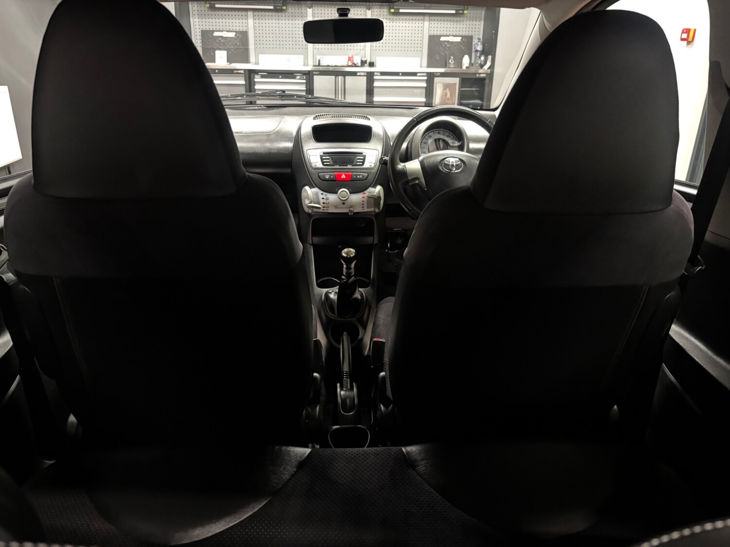 Used Toyota AYGO 2013 for sale - 76000493: Photo 57