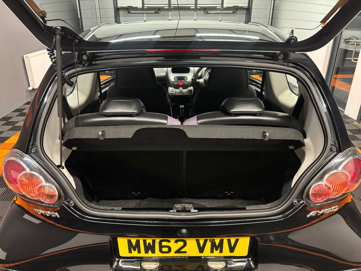 Used Toyota AYGO 2013 for sale - 76000493: Photo 60