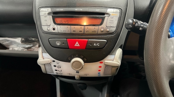 Used Toyota AYGO 2009 for sale - 76268194: Photo 10