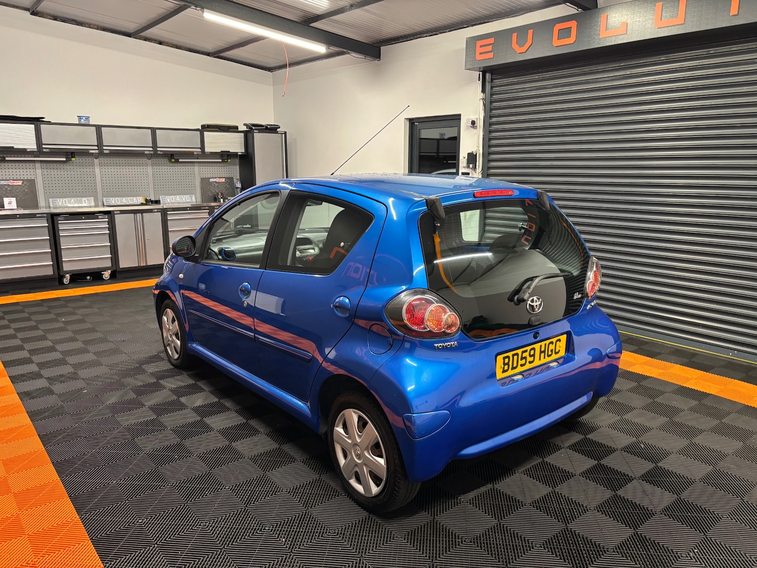 Used Toyota AYGO 2009 for sale - 76268194: Photo 24