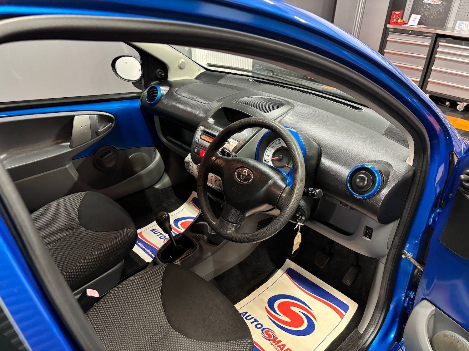 Used Toyota AYGO 2009 for sale - 76268194: Photo 37