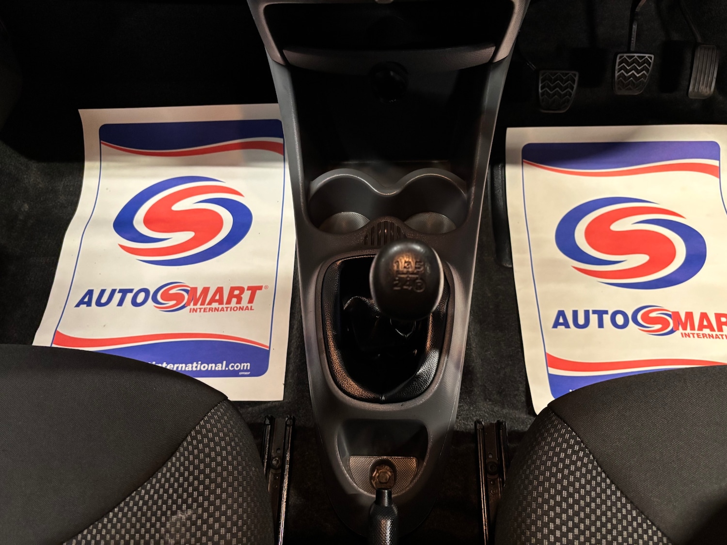 Used Toyota AYGO 2009 for sale - 76268194: Photo 43