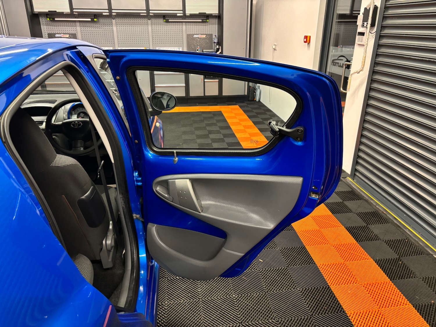 Used Toyota AYGO 2009 for sale - 76268194: Photo 47