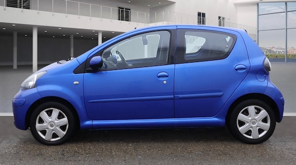 Used Toyota AYGO 2009 for sale - 76268194: Photo 5