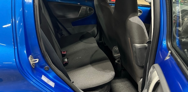 Used Toyota AYGO 2009 for sale - 76268194: Photo 7