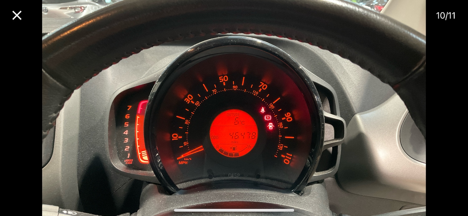 Used Toyota AYGO 2015 for sale - 76169798: Photo 8