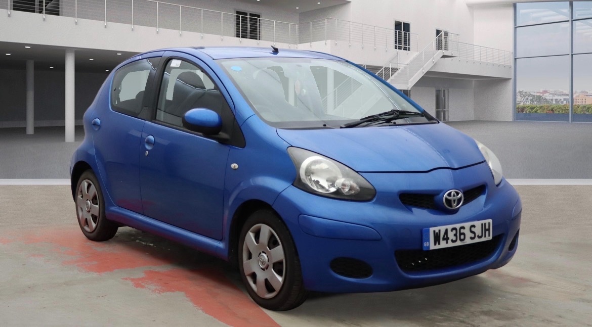 Used Toyota AYGO 2010 for sale - 77168120: Photo 4
