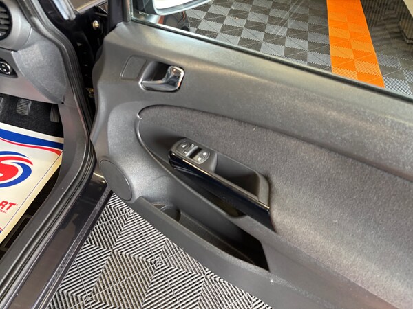 Used Vauxhall Corsa 2011 for sale - 75476303: Photo 41