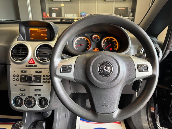 Used Vauxhall Corsa 2011 for sale - 75476303: Photo 42
