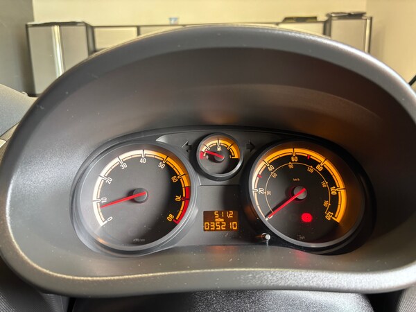 Used Vauxhall Corsa 2011 for sale - 75476303: Photo 43