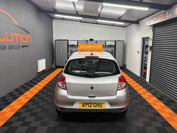 Used Renault Clio 2012 for sale - 75300217: Photo 17