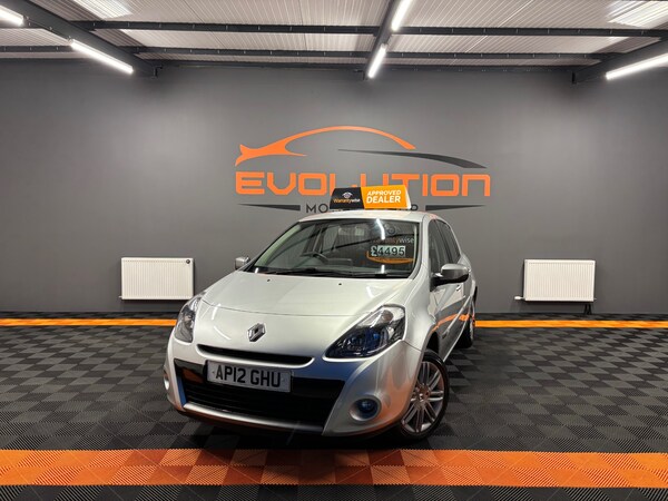 Used Renault Clio 2012 for sale - 75300217: Photo 1