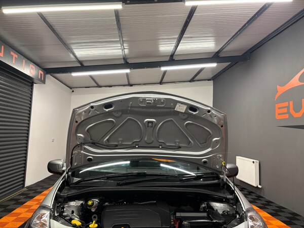 Used Renault Clio 2012 for sale - 75300217: Photo 40