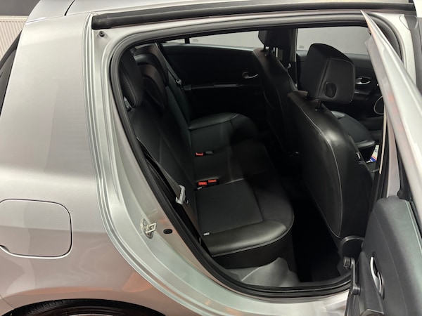 Used Renault Clio 2012 for sale - 75300217: Photo 63