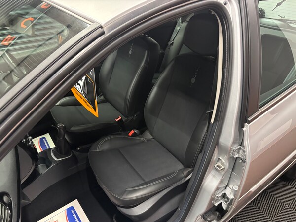 Used Renault Clio 2012 for sale - 75300217: Photo 69