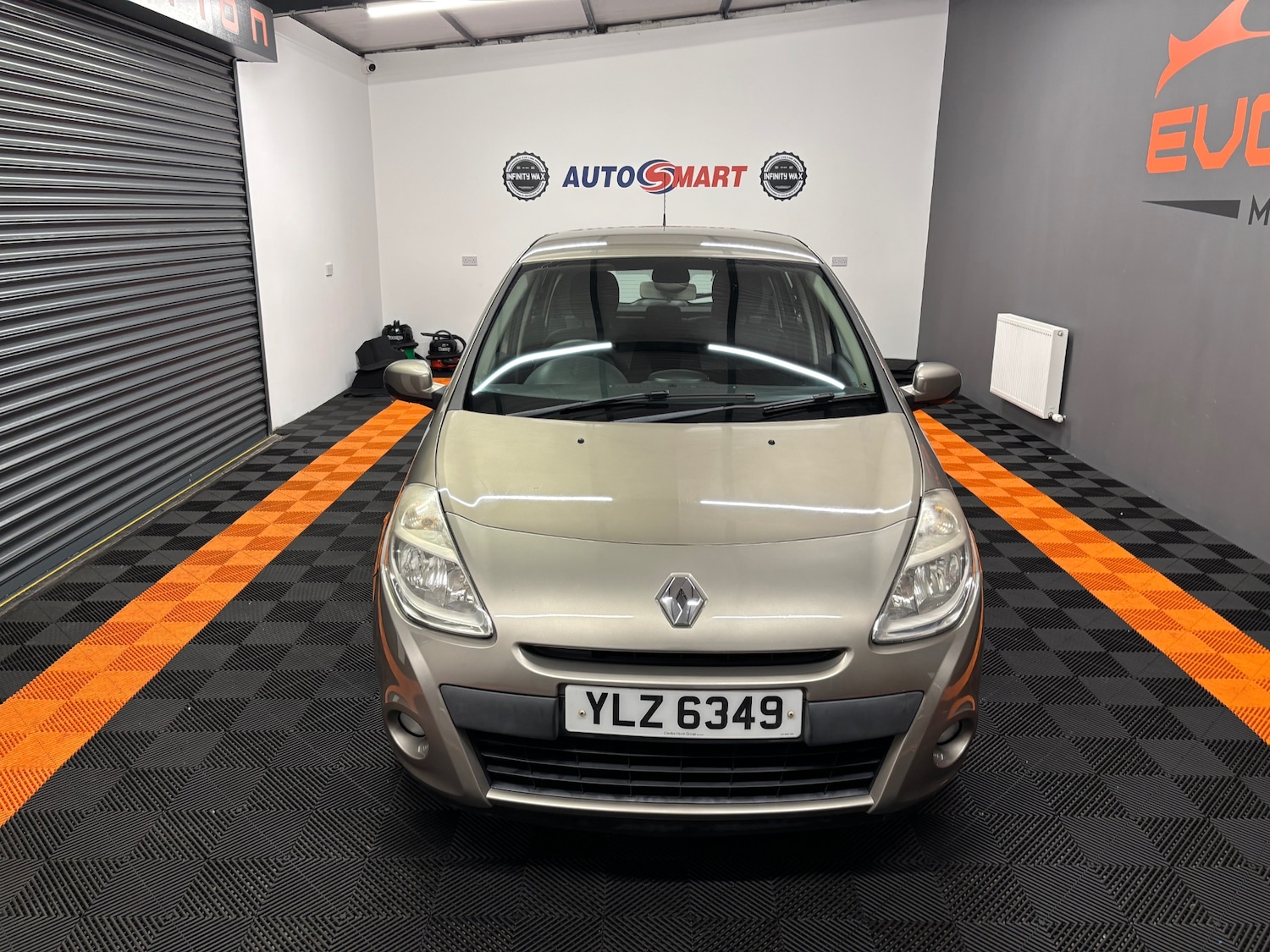 Used Renault Clio 2010 for sale - 77482247: Photo 15