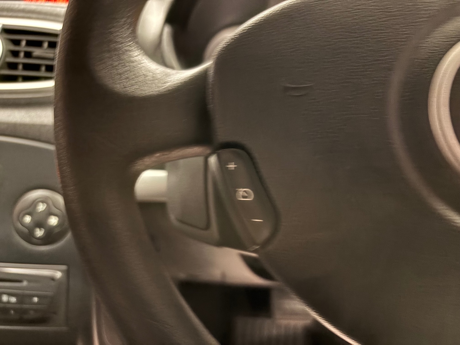 Used Renault Clio 2010 for sale - 77482247: Photo 44