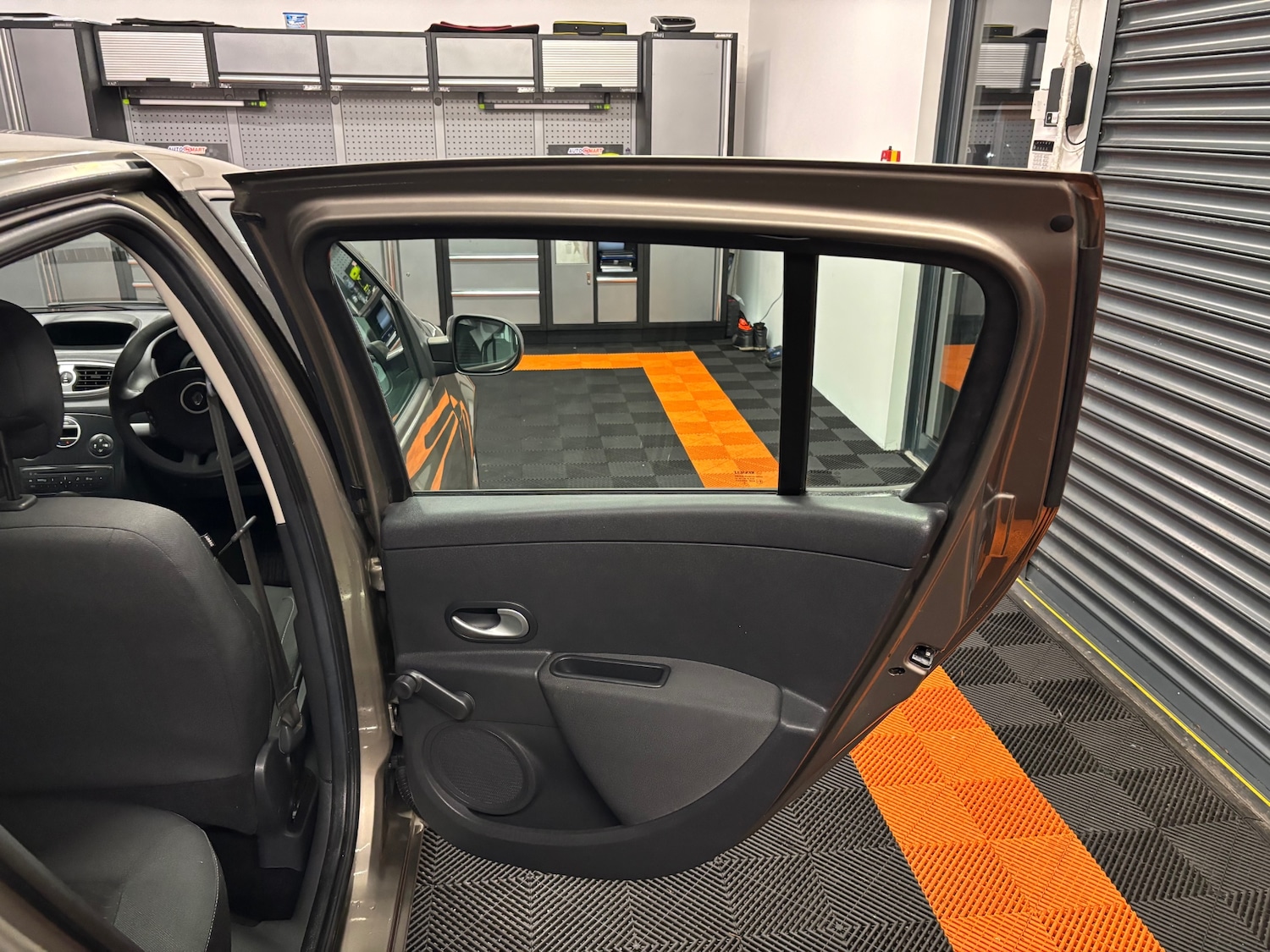 Used Renault Clio 2010 for sale - 77482247: Photo 55