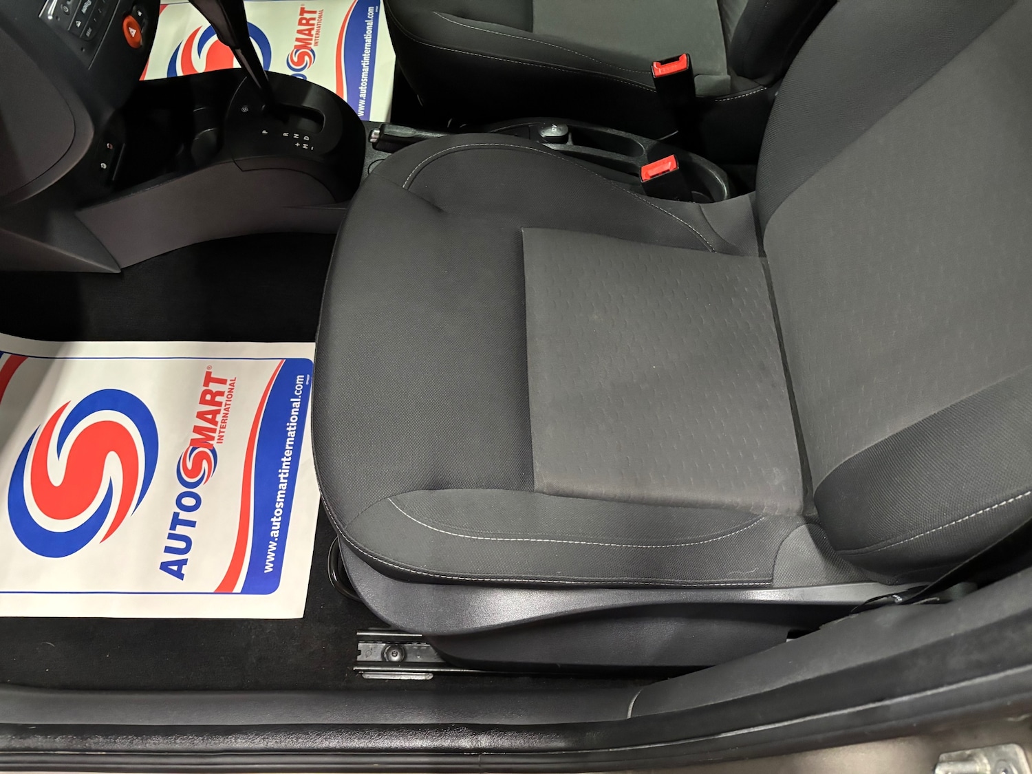 Used Renault Clio 2010 for sale - 77482247: Photo 60