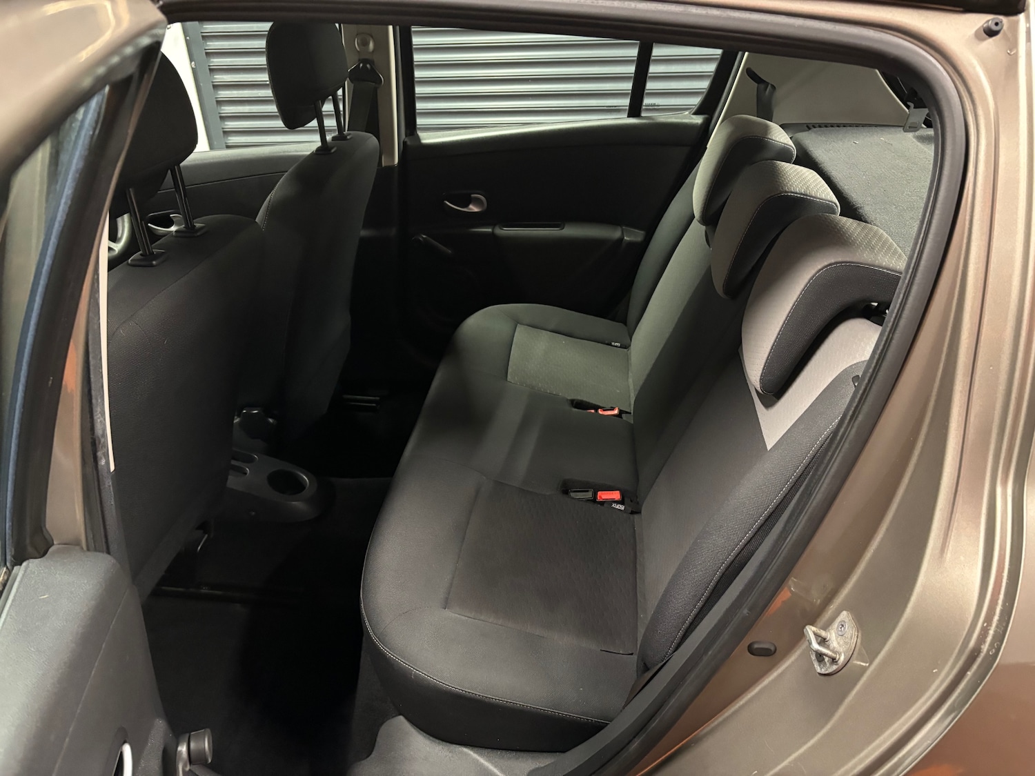 Used Renault Clio 2010 for sale - 77482247: Photo 66