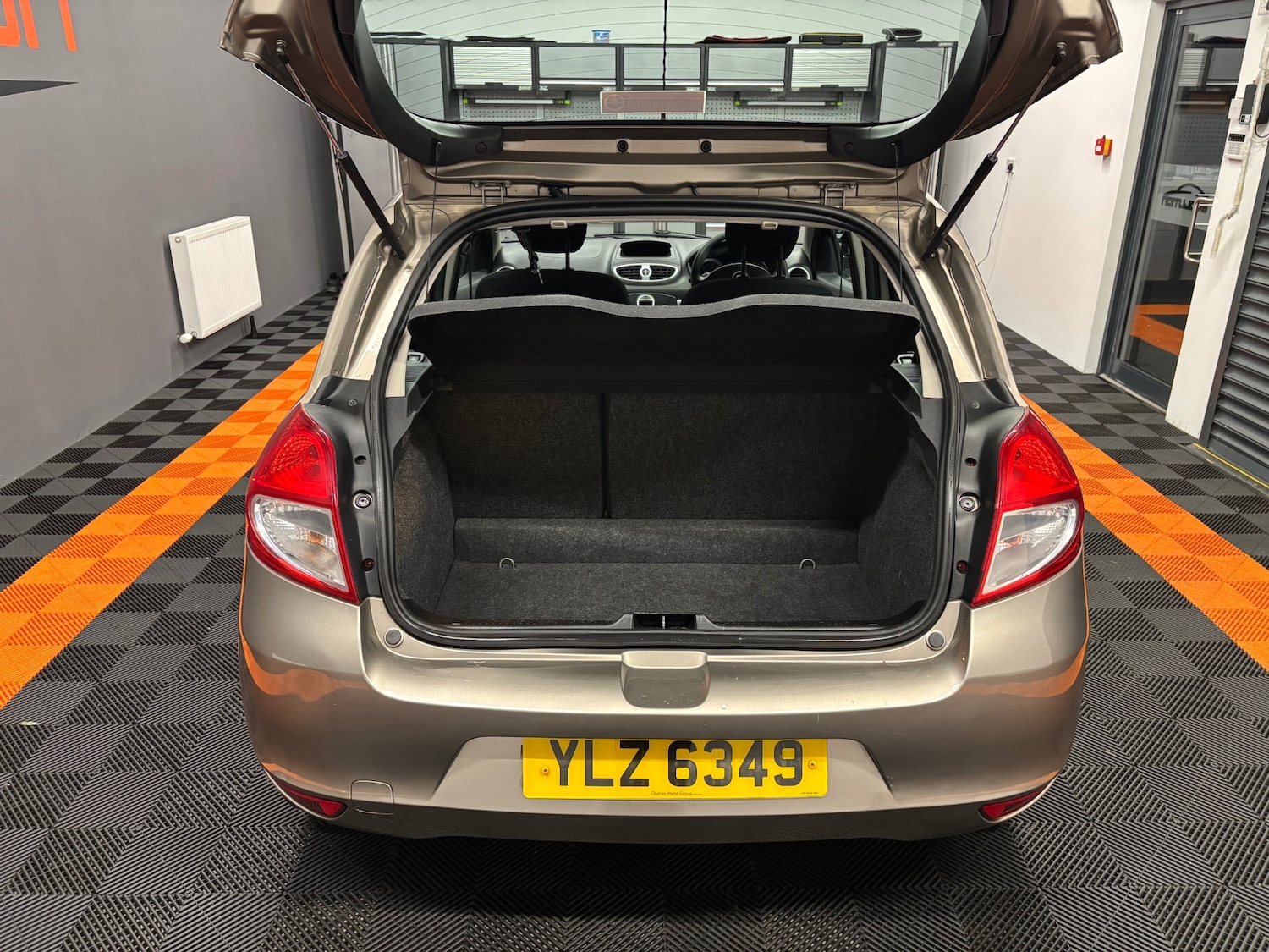 Used Renault Clio 2010 for sale - 77482247: Photo 67