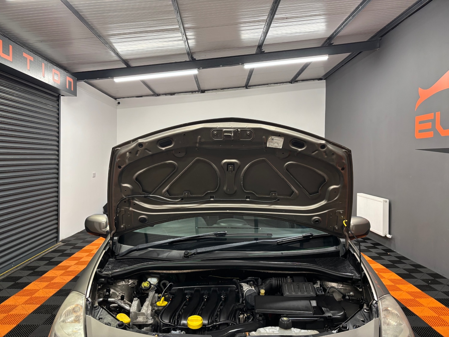 Used Renault Clio 2010 for sale - 77482247: Photo 74