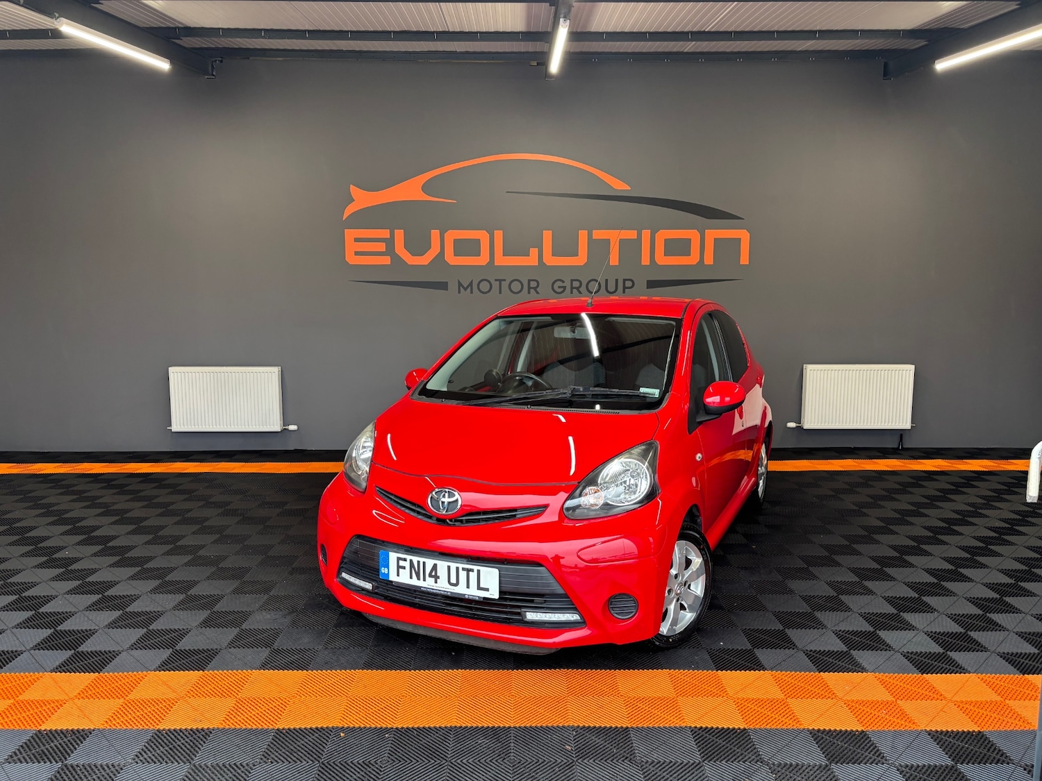 Used Toyota AYGO 2014 for sale - 76097022: Photo 1