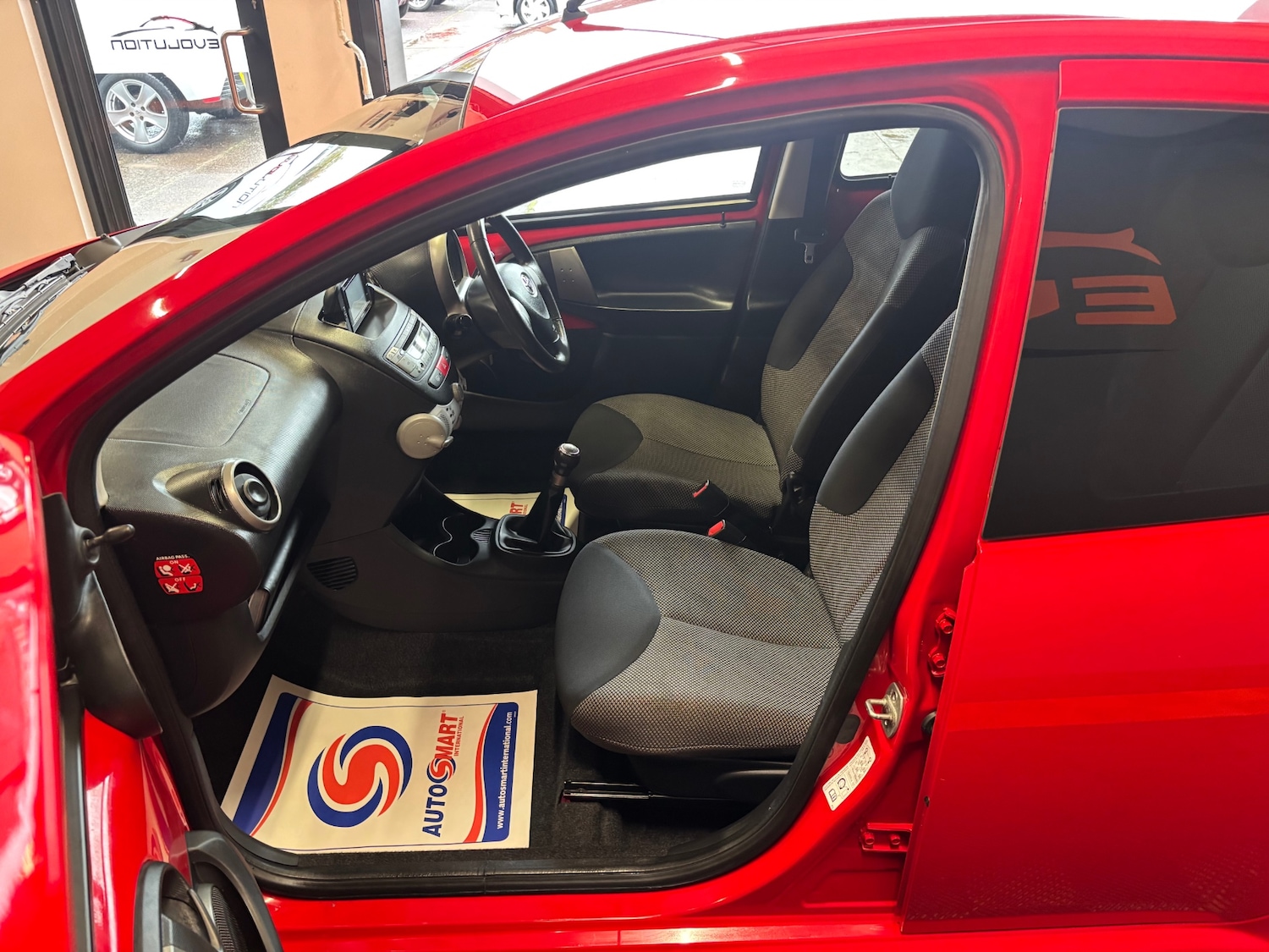 Used Toyota AYGO 2014 for sale - 76097022: Photo 55