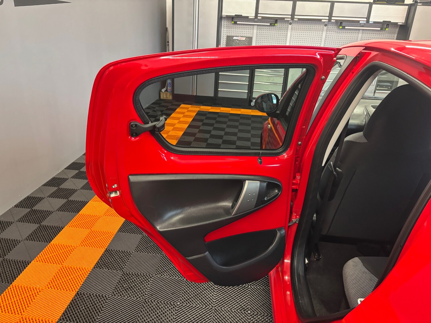 Used Toyota AYGO 2014 for sale - 76097022: Photo 59