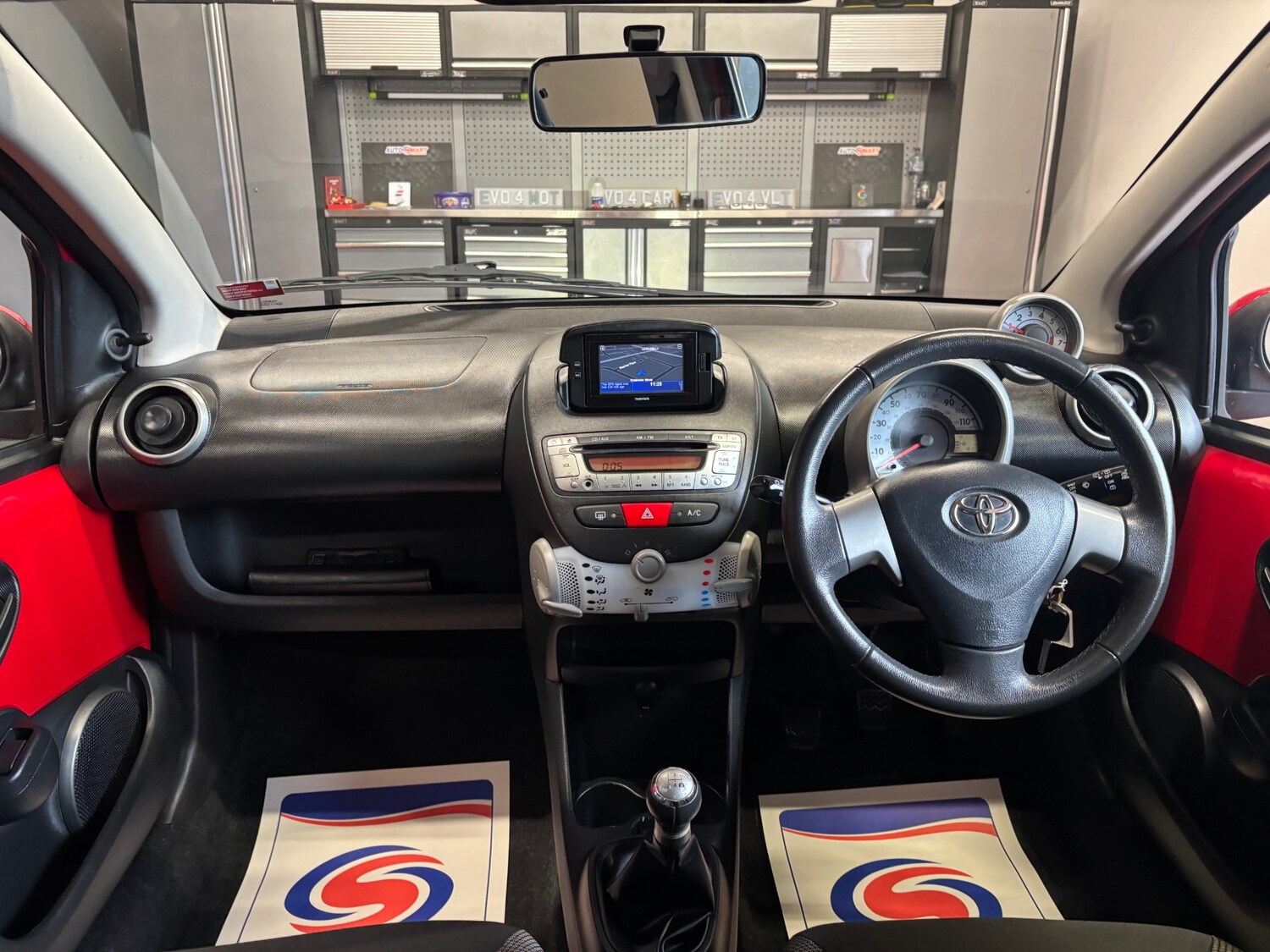 Used Toyota AYGO 2014 for sale - 76097022: Photo 65