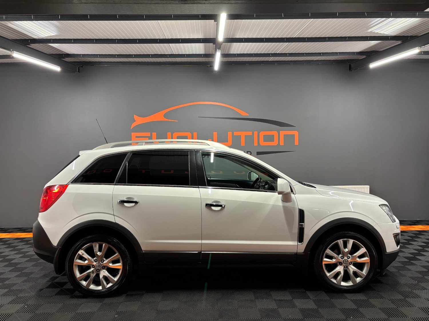 Used Vauxhall Antara 2014 for sale - 77684510: Photo 3