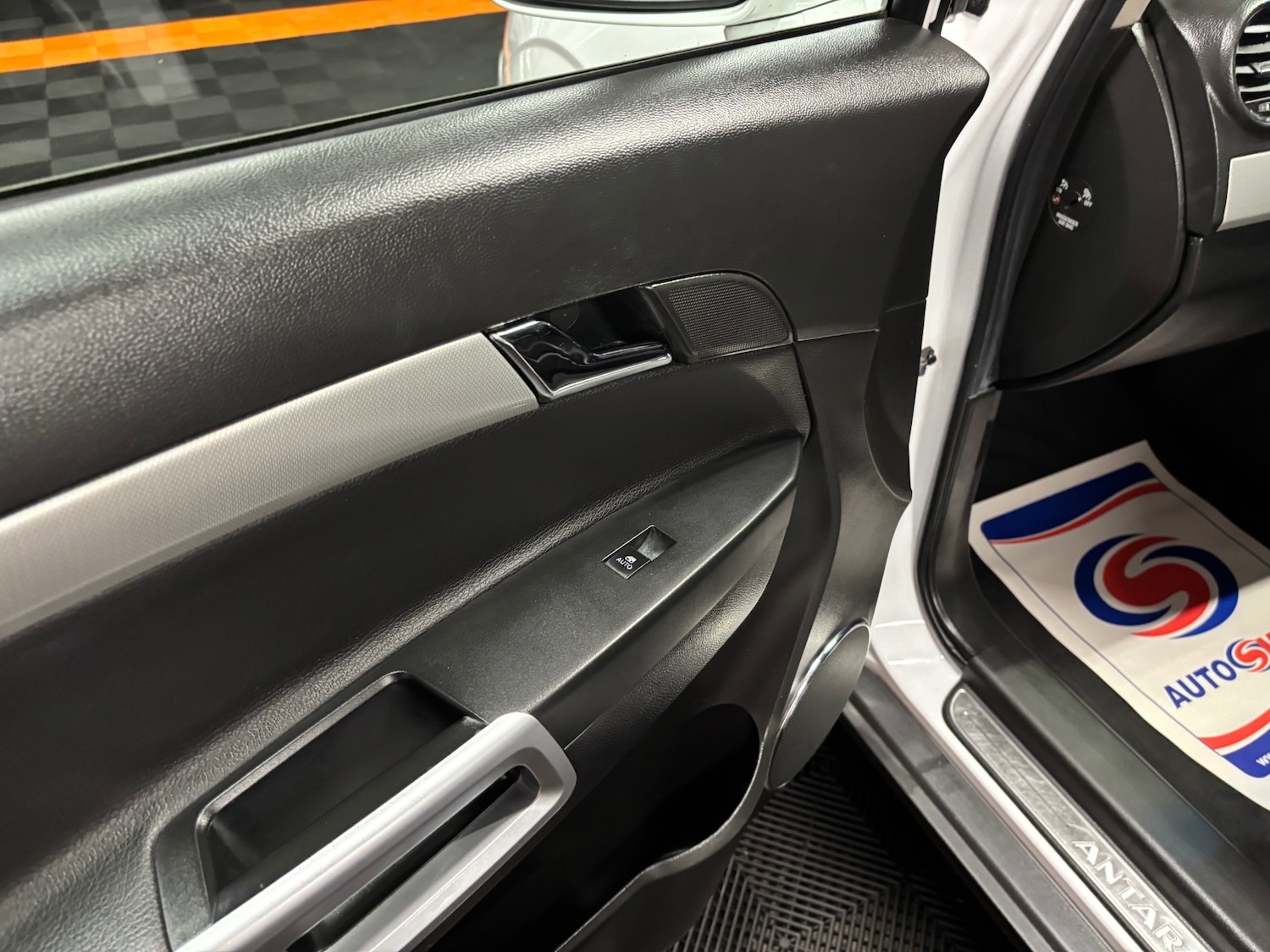 Used Vauxhall Antara 2014 for sale - 77684510: Photo 64