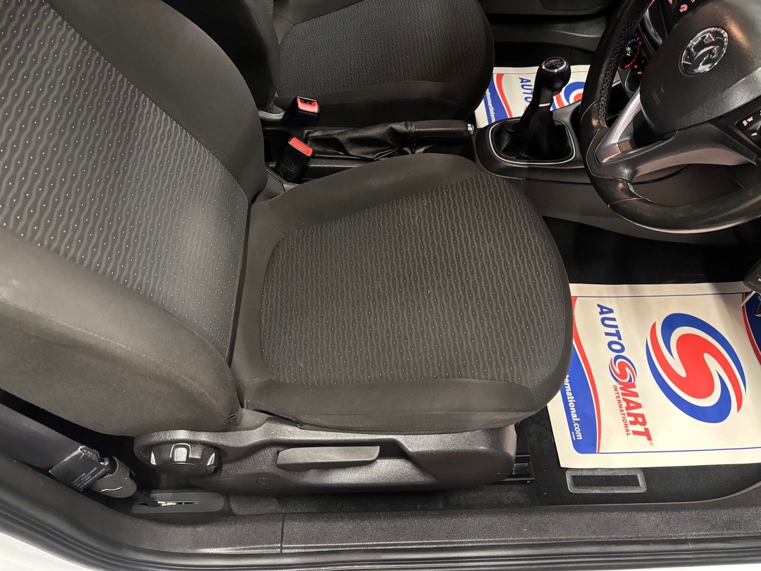 Used Vauxhall Corsa 2015 for sale - 76620640: Photo 37