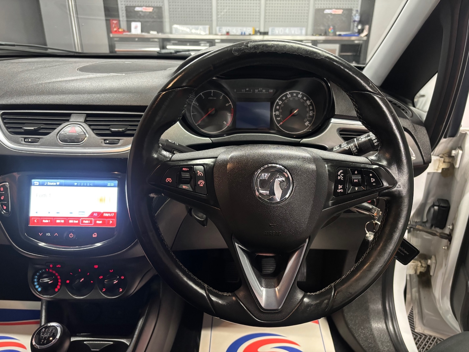 Used Vauxhall Corsa 2015 for sale - 76620640: Photo 43