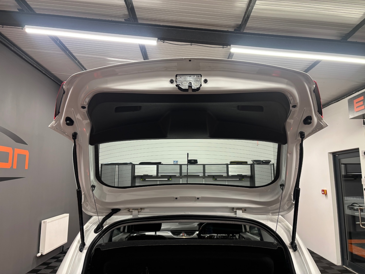 Used Vauxhall Corsa 2015 for sale - 76620640: Photo 58