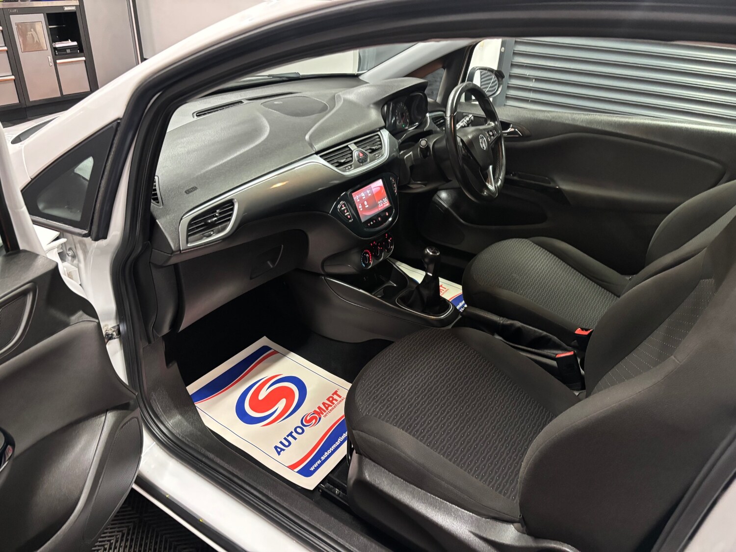 Used Vauxhall Corsa 2015 for sale - 76620640: Photo 63