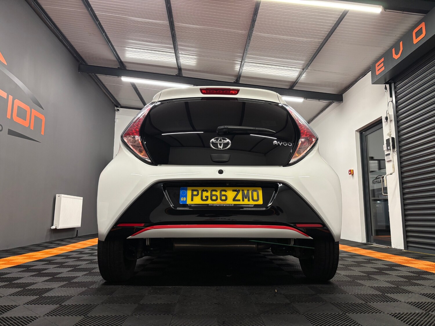 Used Toyota AYGO 2017 for sale - 75267820: Photo 24