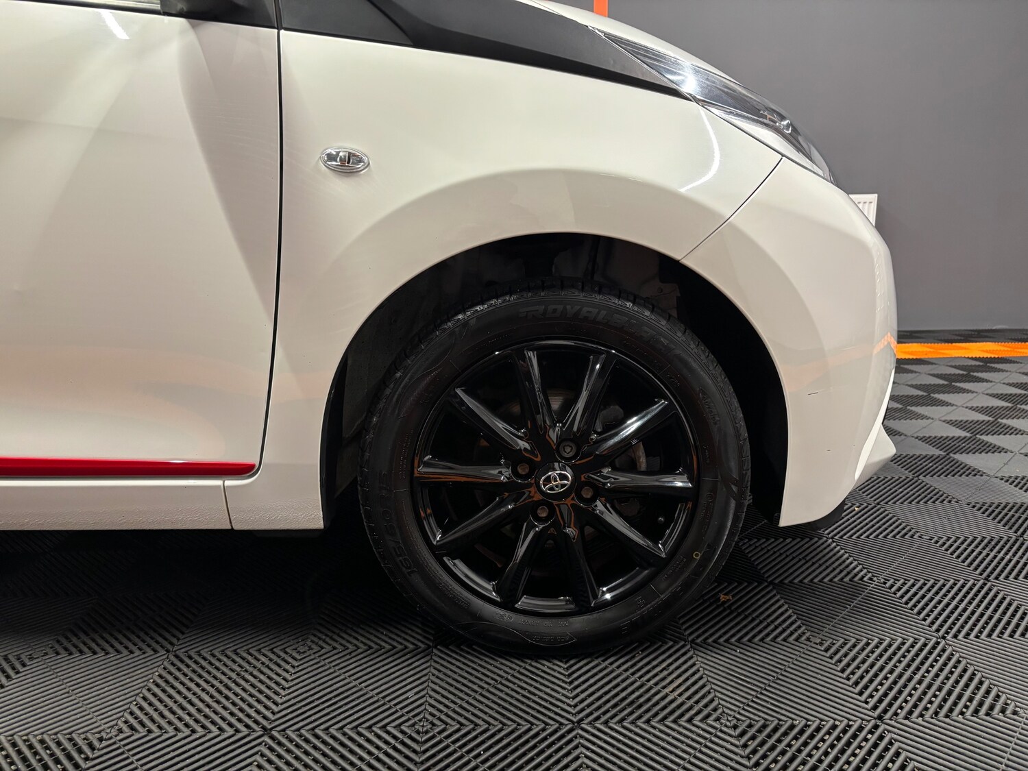 Used Toyota AYGO 2017 for sale - 75267820: Photo 31