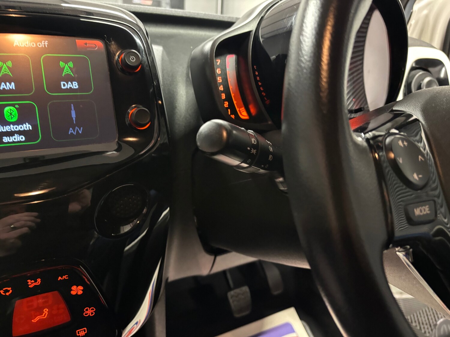 Used Toyota AYGO 2017 for sale - 75267820: Photo 45