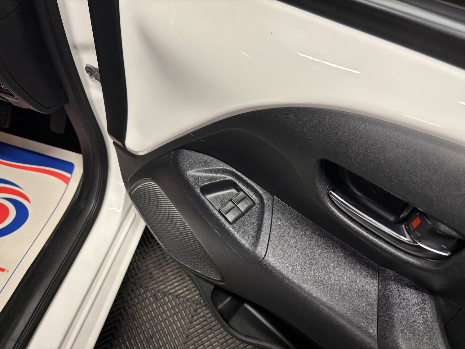 Used Toyota AYGO 2017 for sale - 75267820: Photo 50