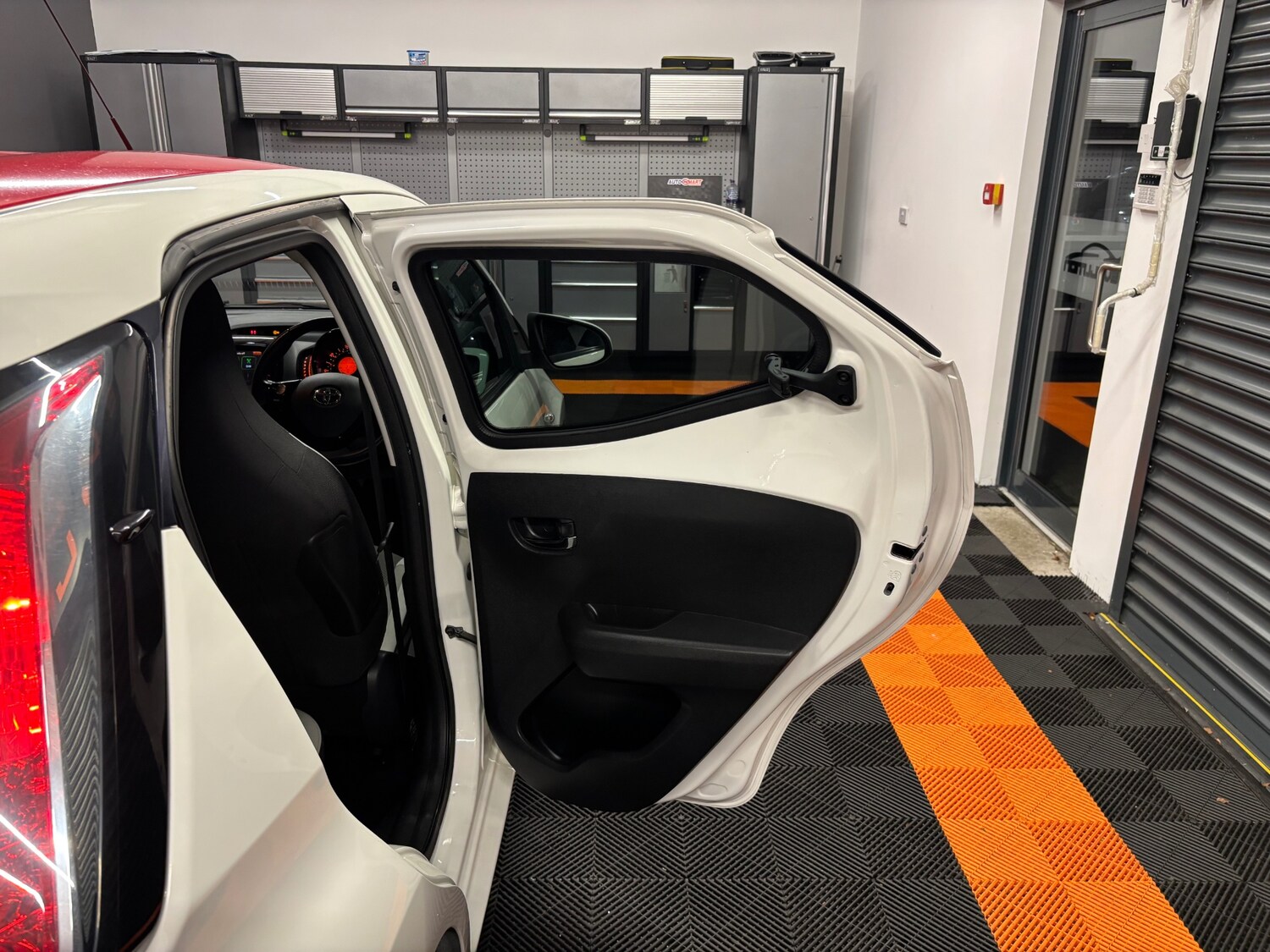 Used Toyota AYGO 2017 for sale - 75267820: Photo 53