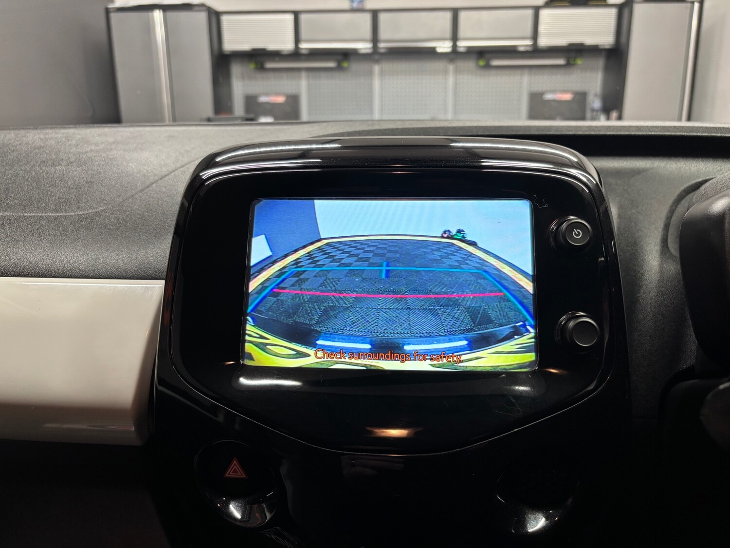 Used Toyota AYGO 2017 for sale - 75267820: Photo 73