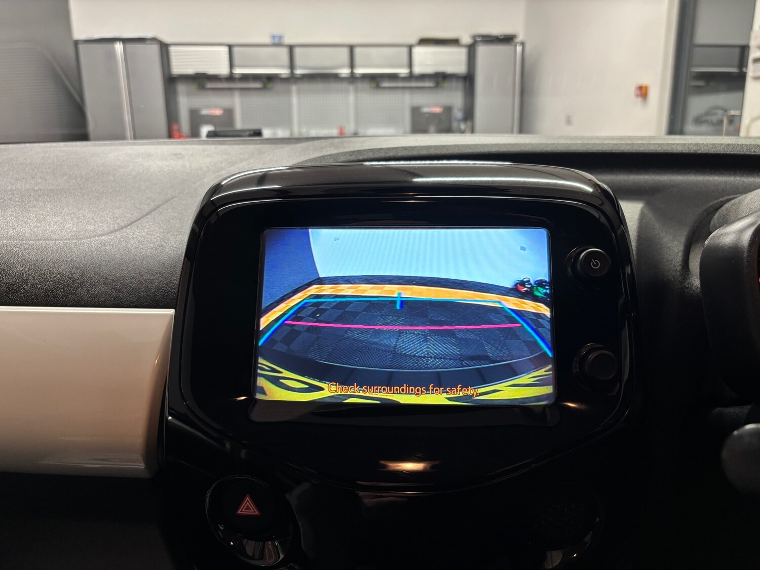 Used Toyota AYGO 2017 for sale - 75267820: Photo 74