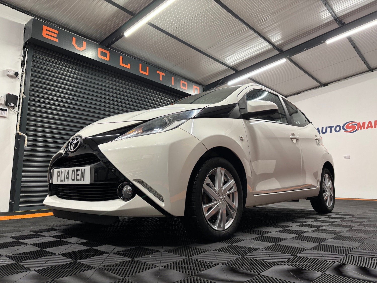 Used Toyota AYGO 2014 for sale - 76866594: Photo 19