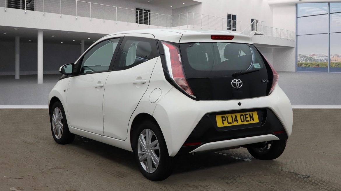 Used Toyota AYGO 2014 for sale - 76866594: Photo 2