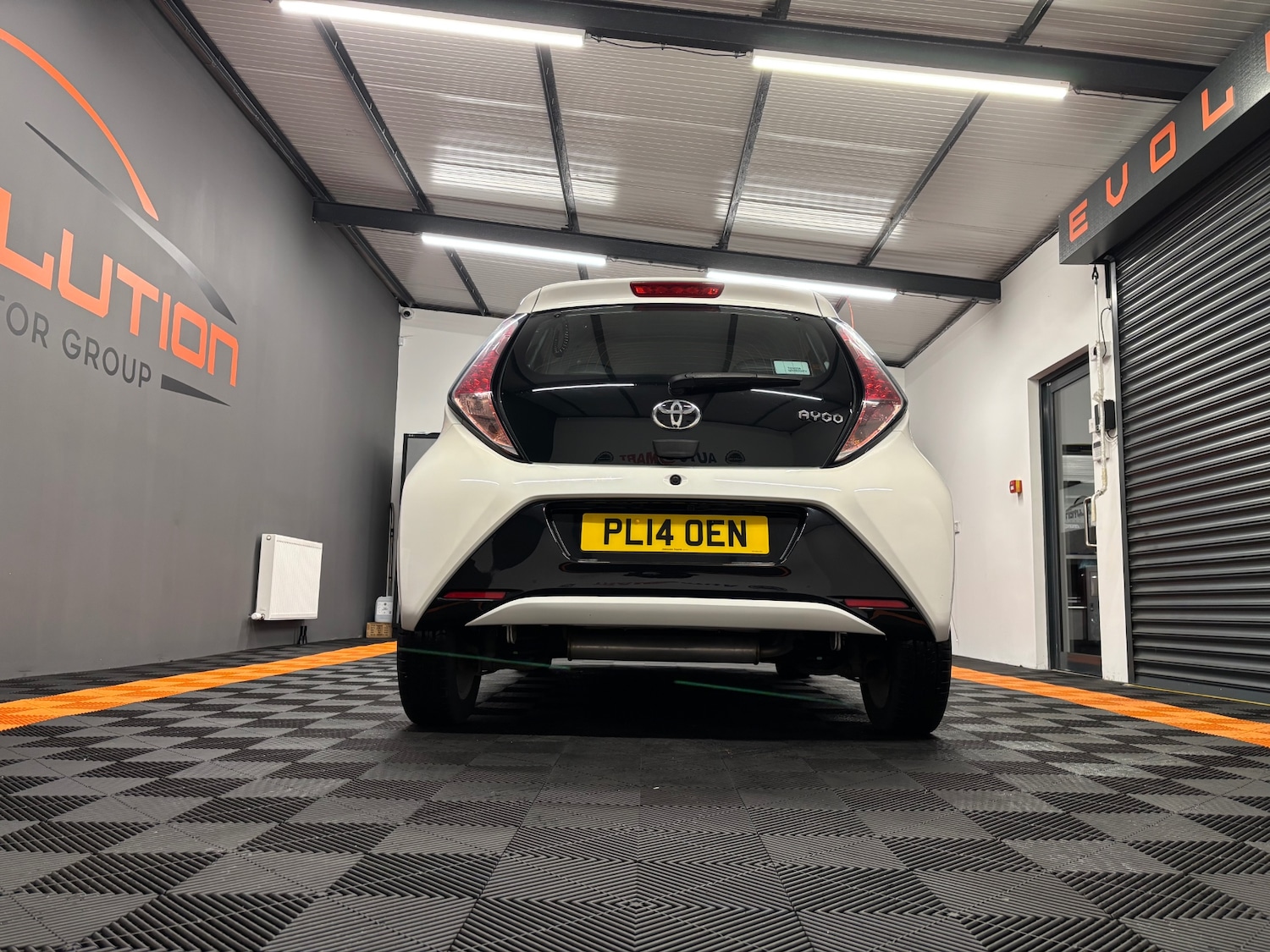 Used Toyota AYGO 2014 for sale - 76866594: Photo 24