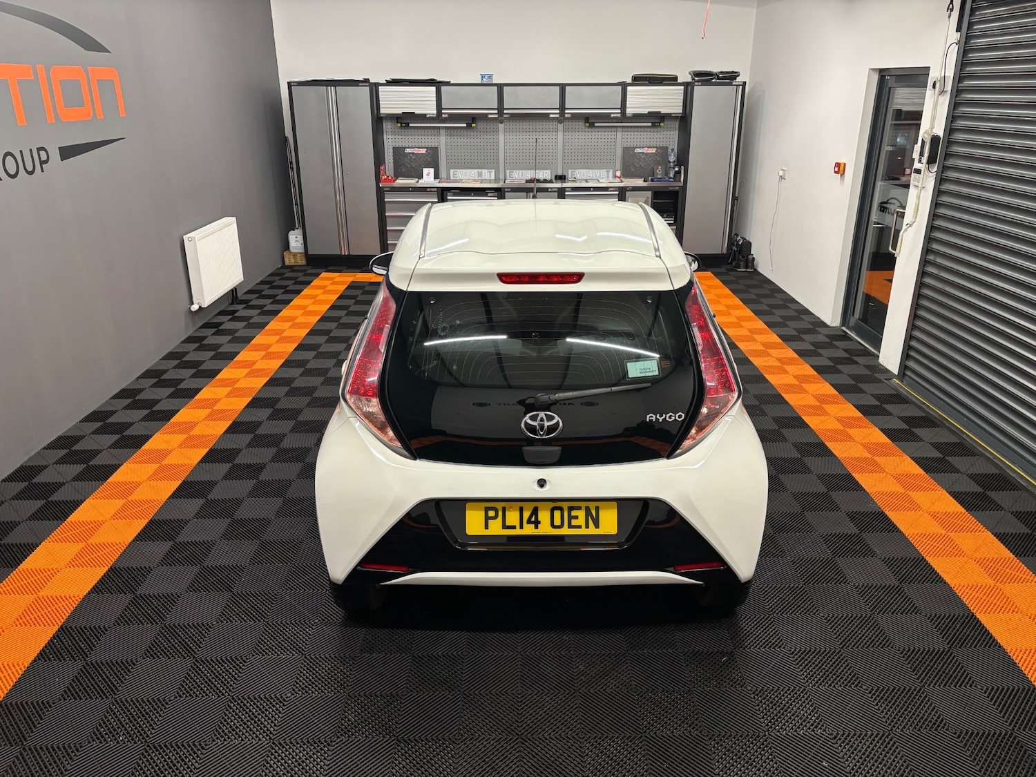 Used Toyota AYGO 2014 for sale - 76866594: Photo 25