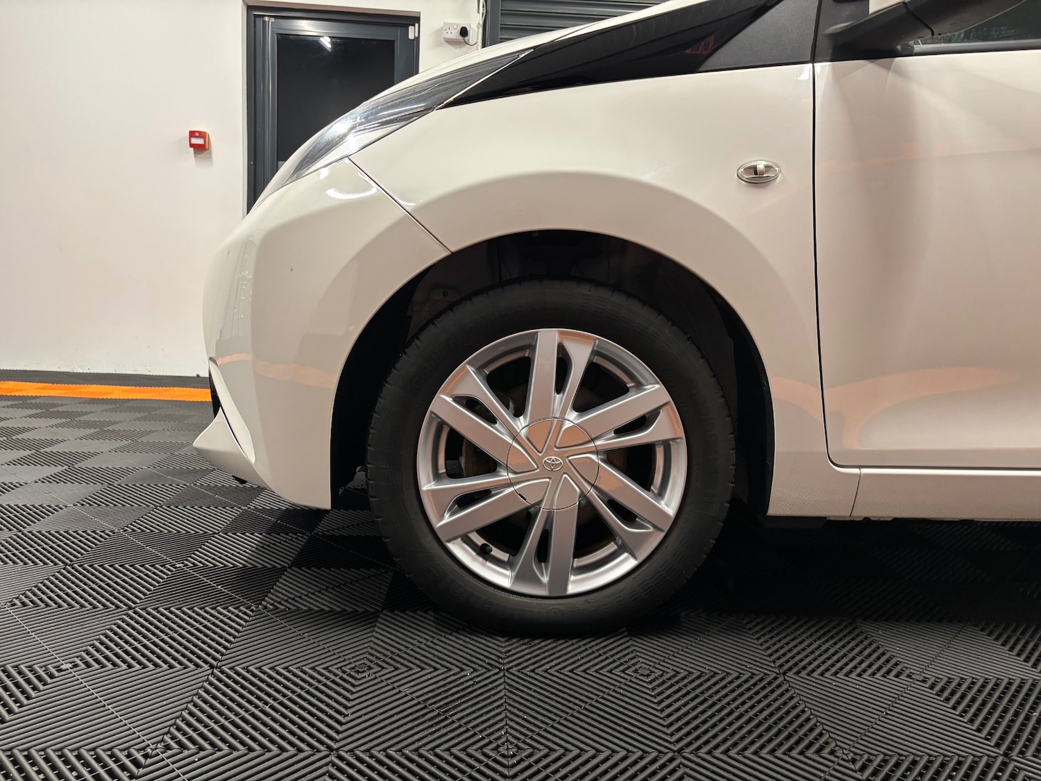 Used Toyota AYGO 2014 for sale - 76866594: Photo 33